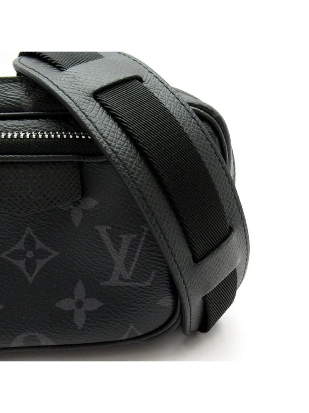 Louis Vuitton Outdoor Pochette Taigarama Monogram Eclipse Shoulder Bag Noir